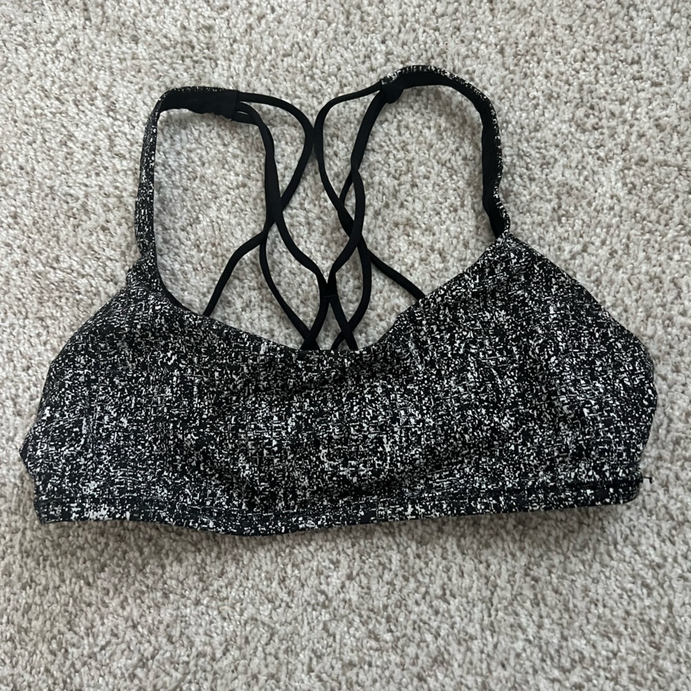 Free to be wild Lululemon bra size 8